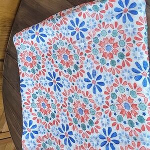 Little Unicorn NWOT Deluxe Muslin KALEIDOSCOPE Bamboo Swaddle Blanket